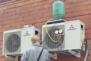 Refueling the air conditioner with freon